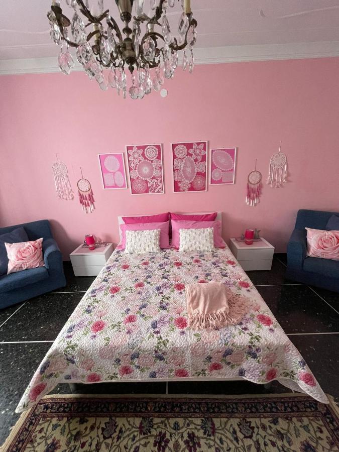 세라발레스크리비아 Casa Adele B&B 외부 사진