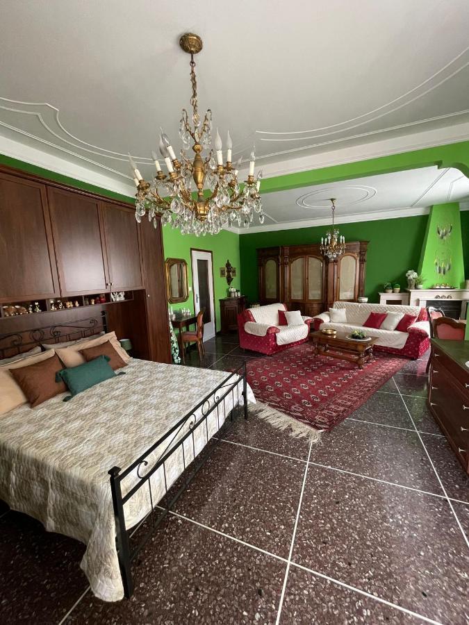 세라발레스크리비아 Casa Adele B&B 외부 사진