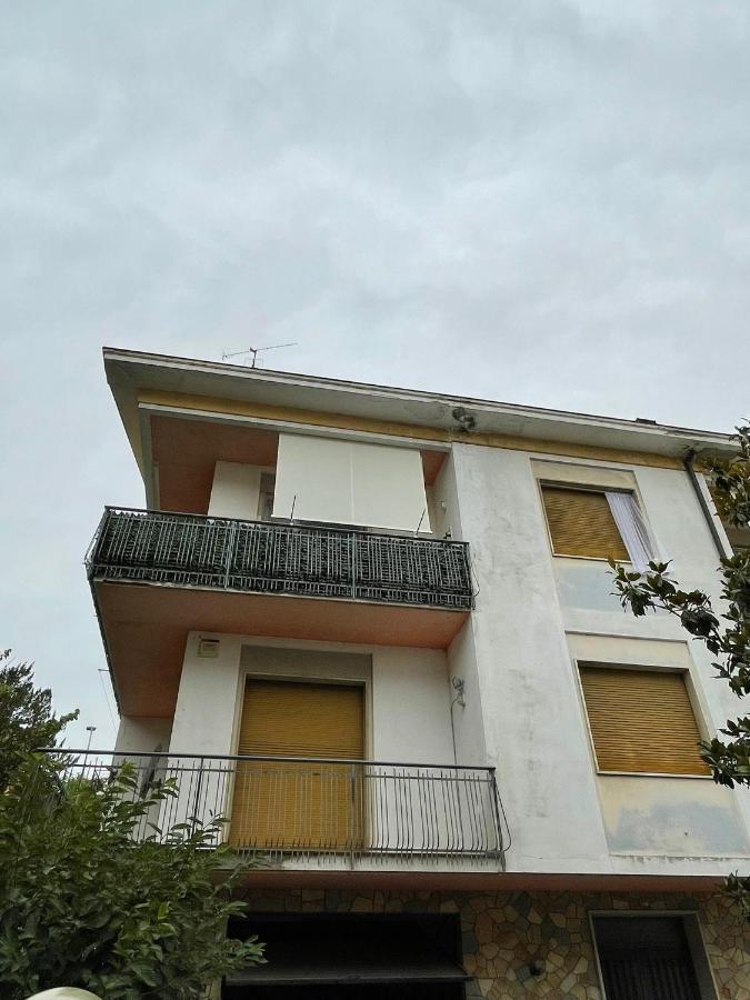 세라발레스크리비아 Casa Adele B&B 외부 사진